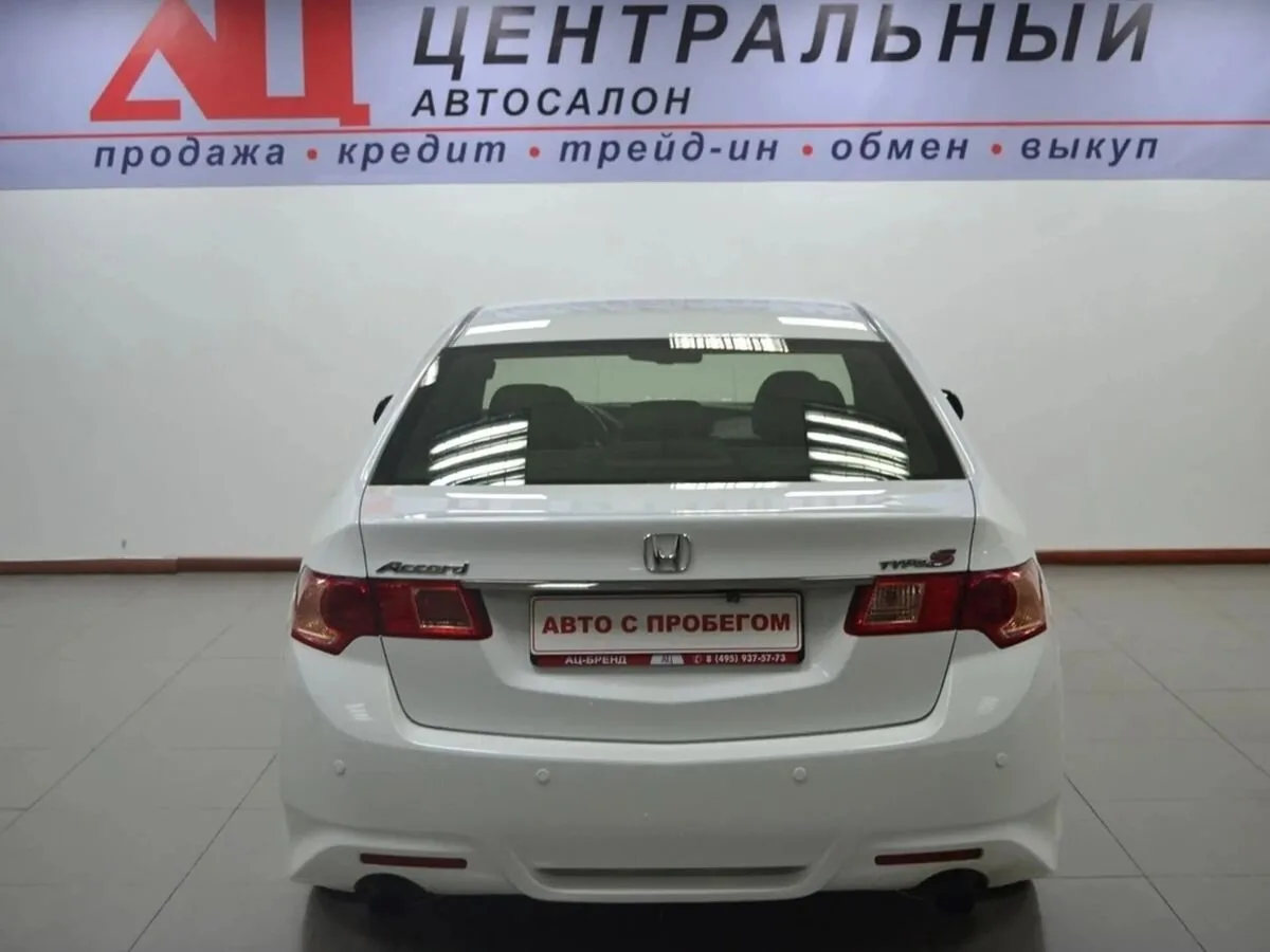 Honda Accord VIII Рестайлинг — фото 4