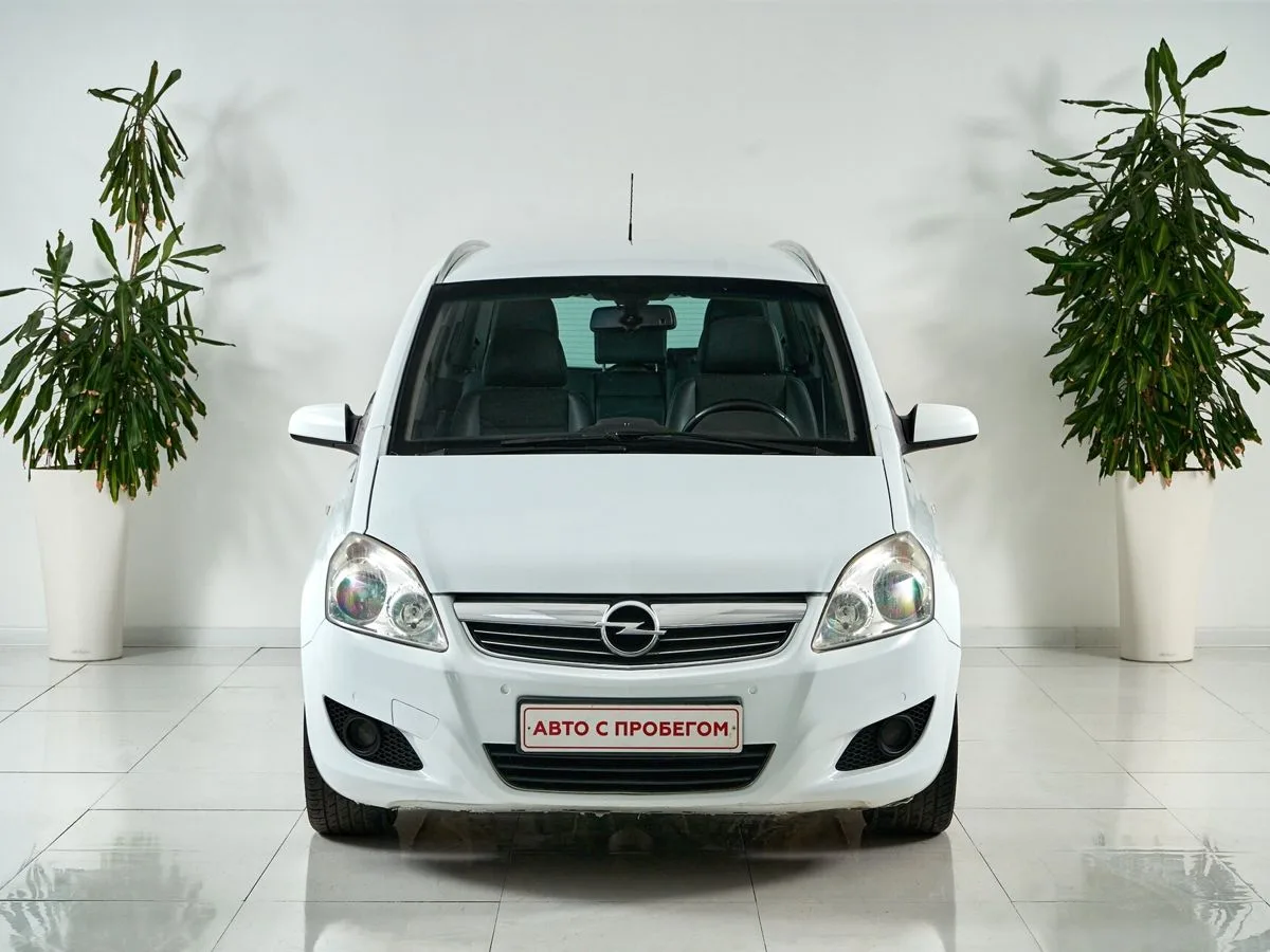 Opel Zafira B Рестайлинг — фото 2