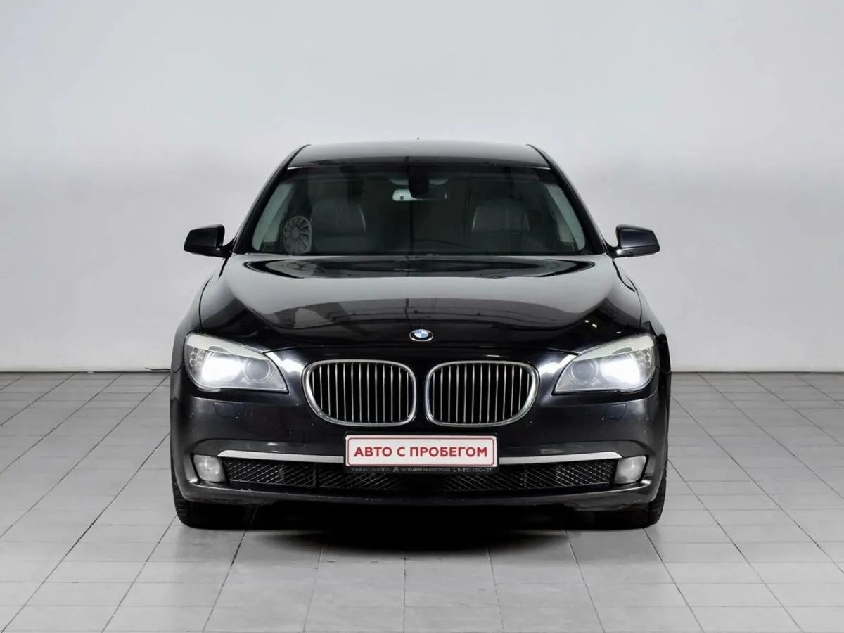 BMW 7 серии V (F01/F02/F04) — фото 2