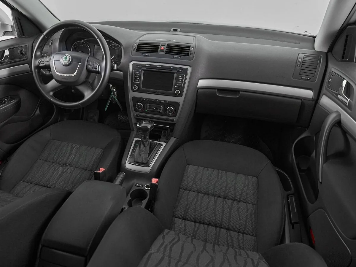 Skoda Octavia II (A5) Рестайлинг · Elegance