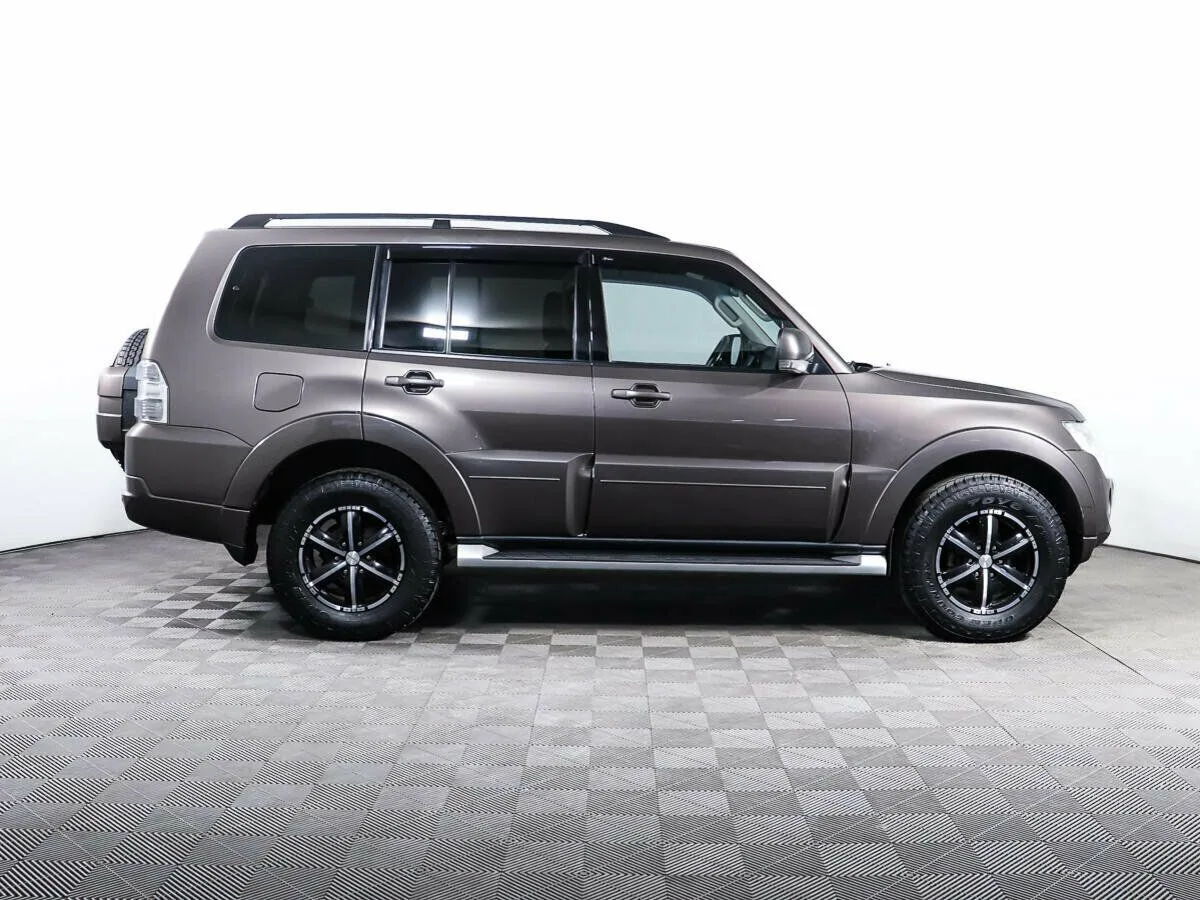 Mitsubishi Pajero IV Рестайлинг 1 · Intense — фото 4
