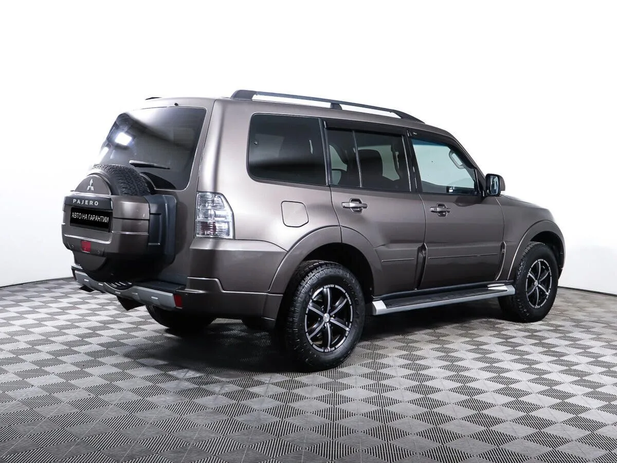 Mitsubishi Pajero IV Рестайлинг 1 · Intense — фото 5