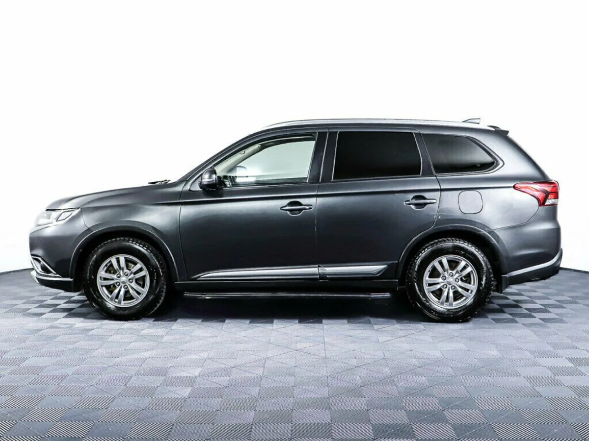 Mitsubishi Outlander III Рестайлинг 2 · Invite — фото 3
