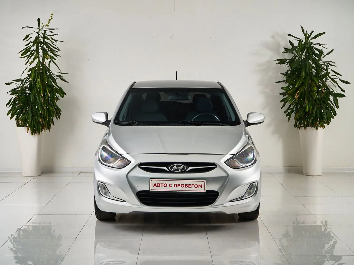 Hyundai Solaris I — фото 2