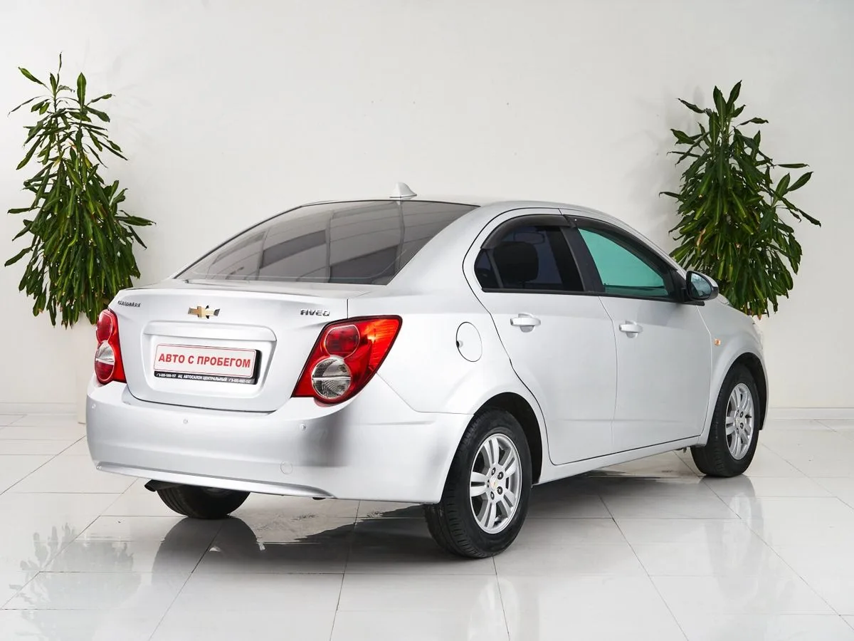 Chevrolet Aveo II — фото 5