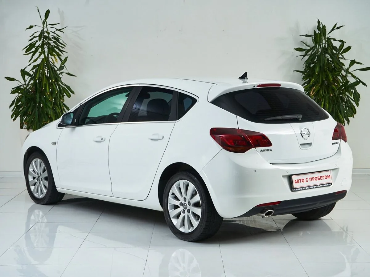 Opel Astra J · Cosmo — фото 4