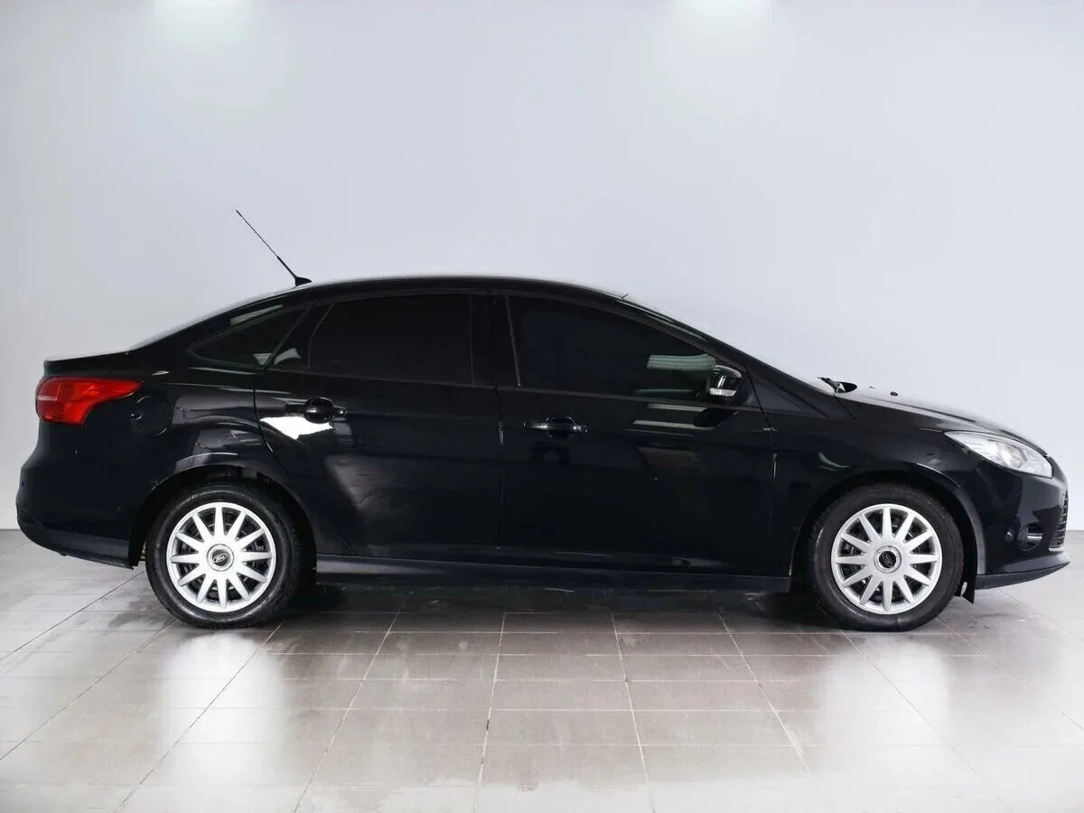 Ford Focus III — фото 5