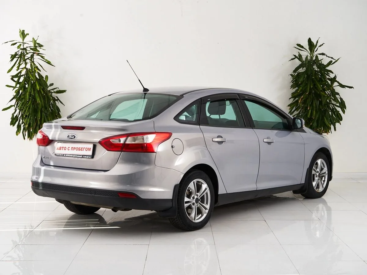 Ford Focus III — фото 5
