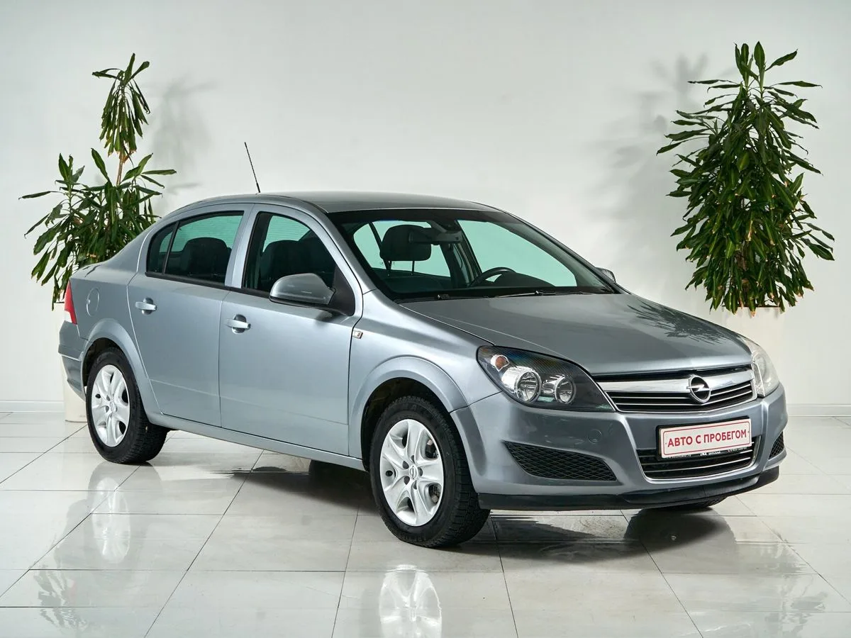 Opel Astra H Рестайлинг — фото 3