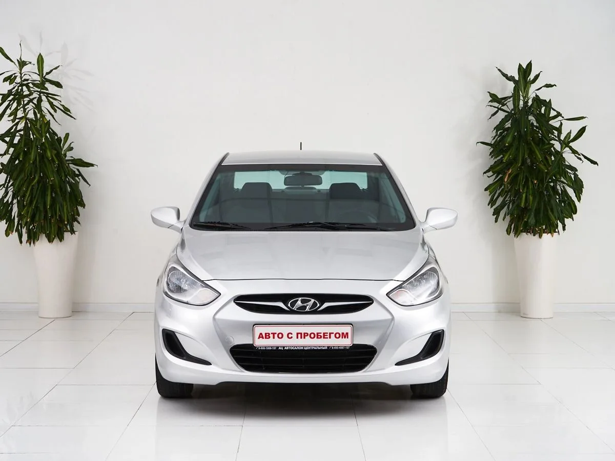 Hyundai Solaris I — фото 2