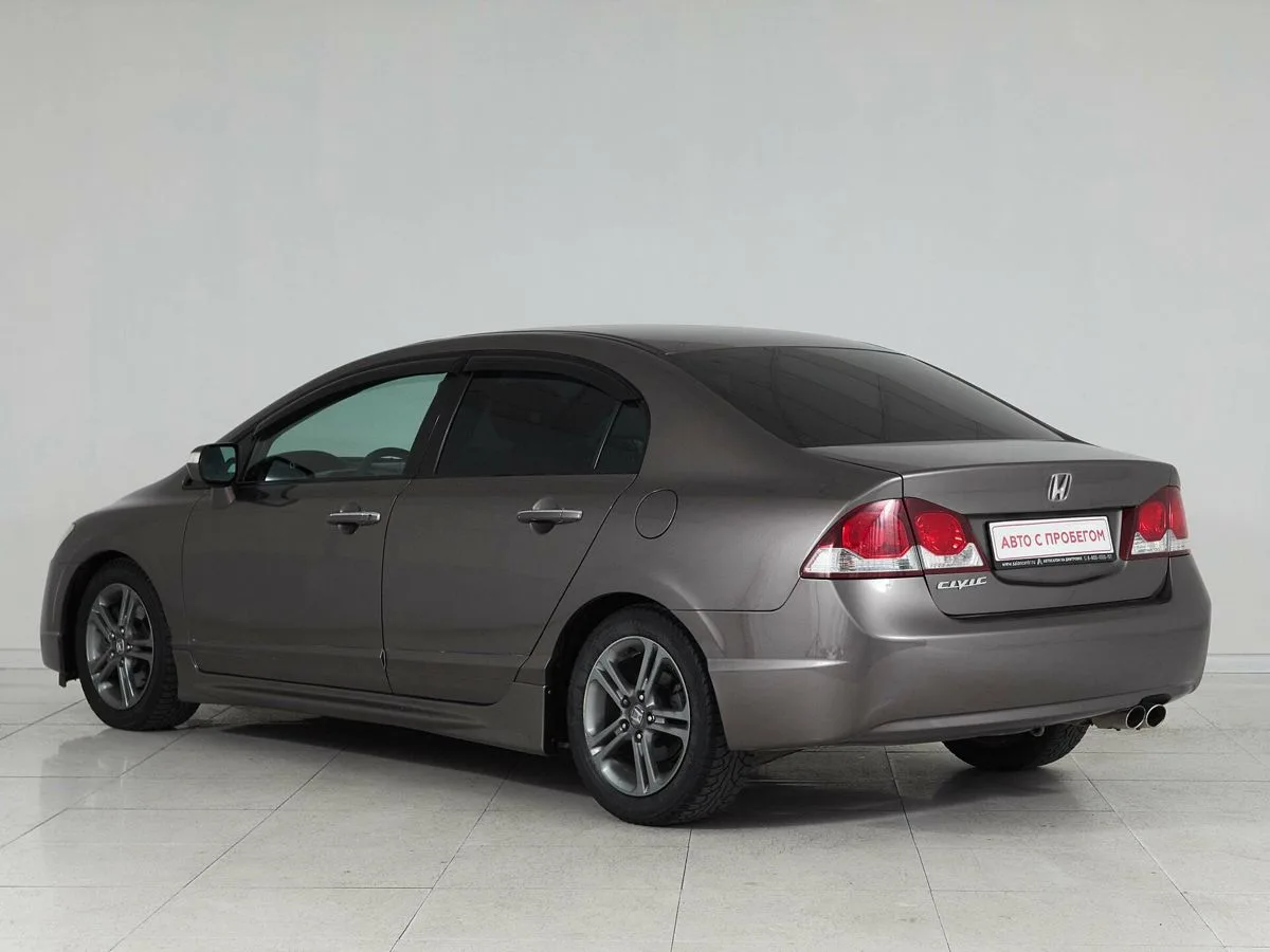Honda Civic VIII Рестайлинг — фото 4