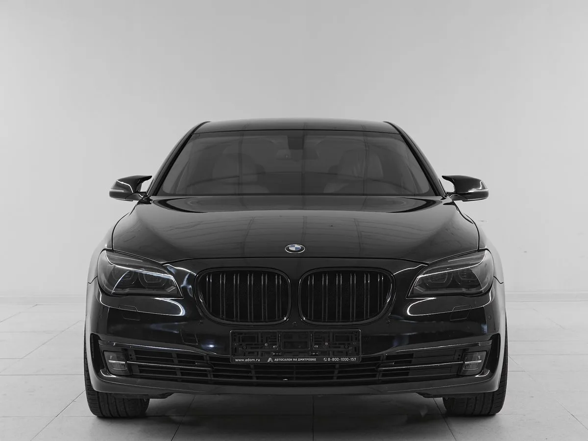 BMW 7 серии V (F01/F02/F04) Рестайлинг · 740Li xDrive — фото 2
