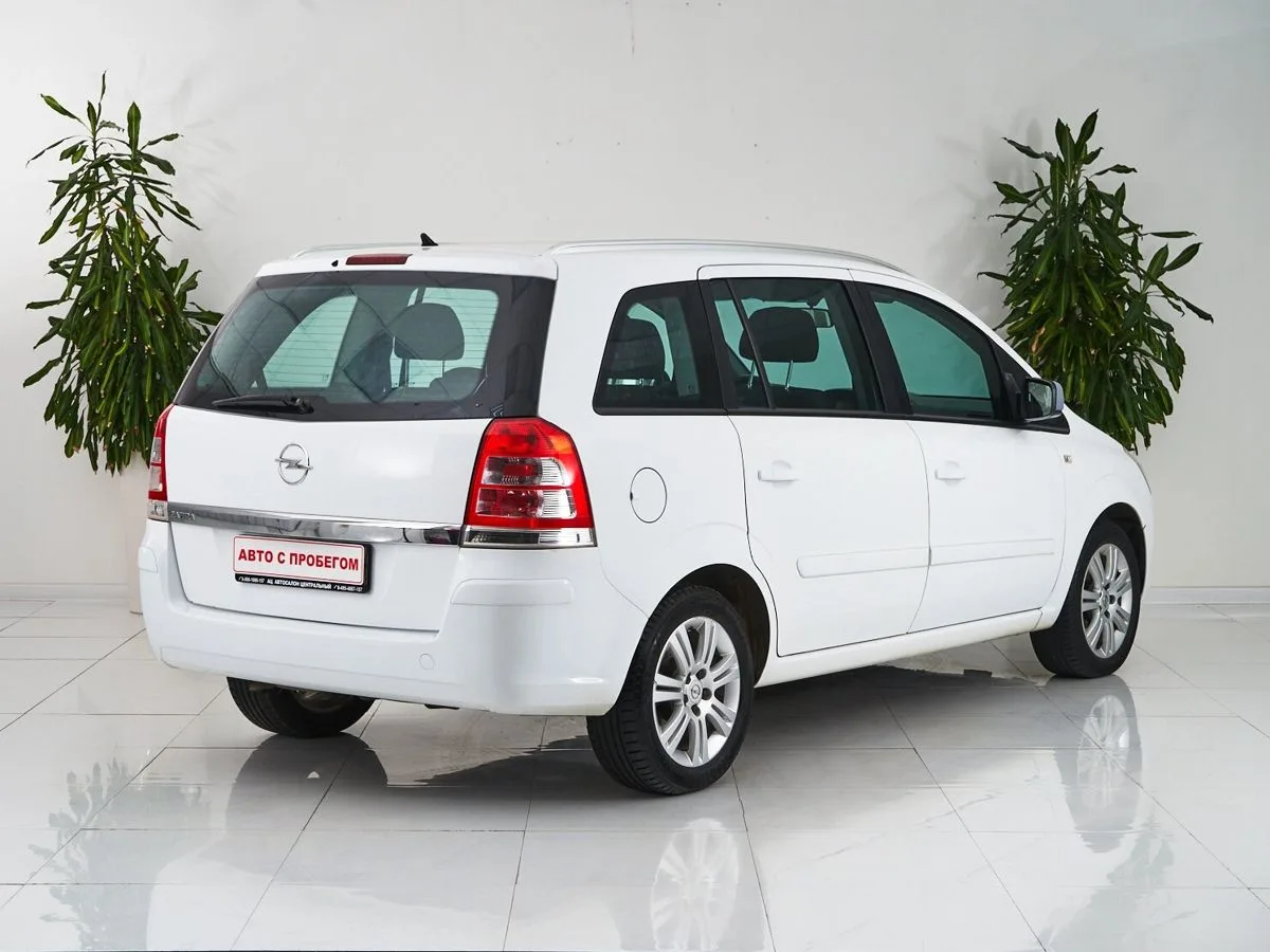 Opel Zafira B Рестайлинг — фото 5
