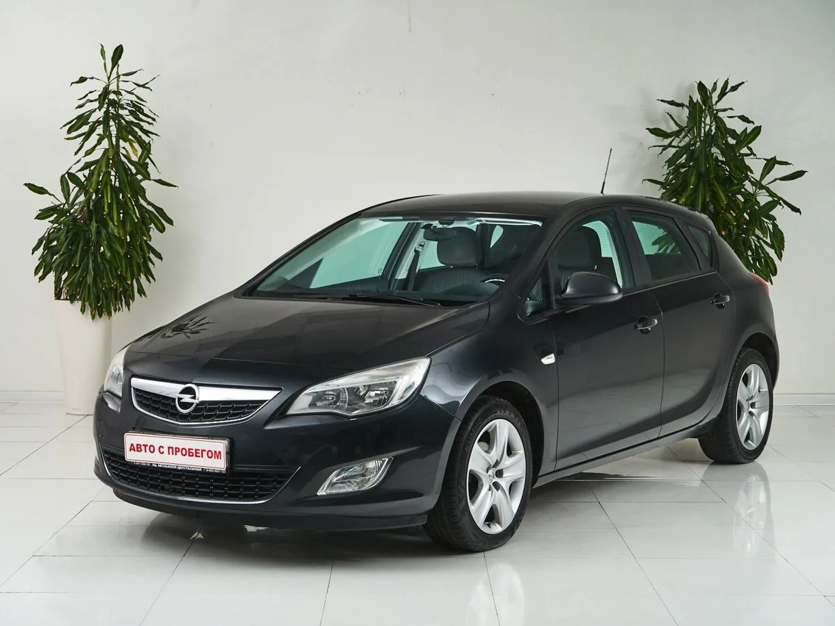 Opel Astra J · Essentia