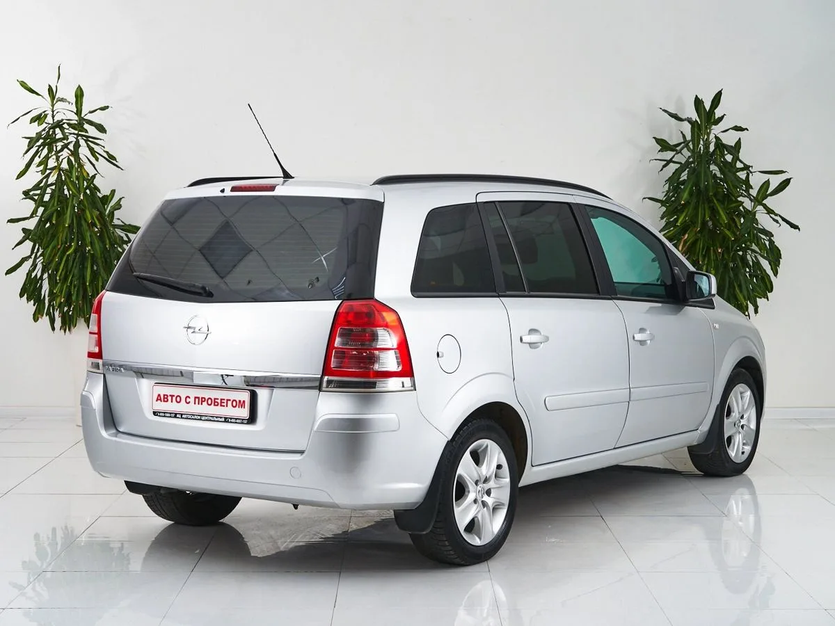 Opel Zafira B Рестайлинг — фото 5