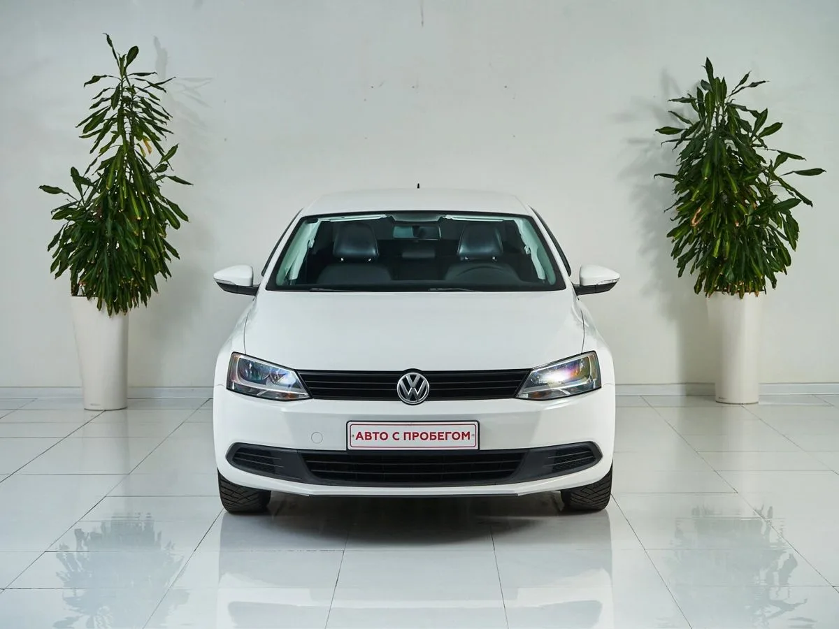 Volkswagen Jetta VI — фото 2