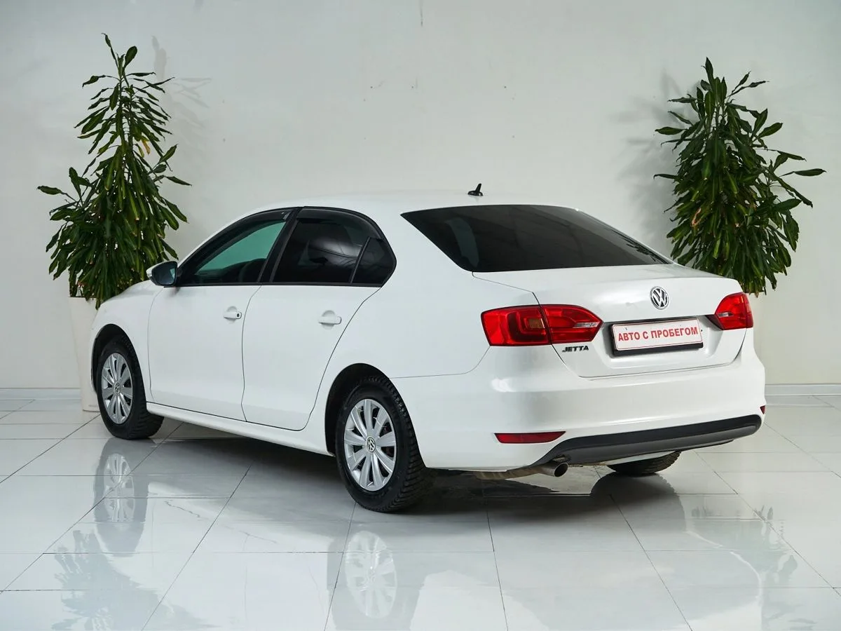 Volkswagen Jetta VI — фото 4