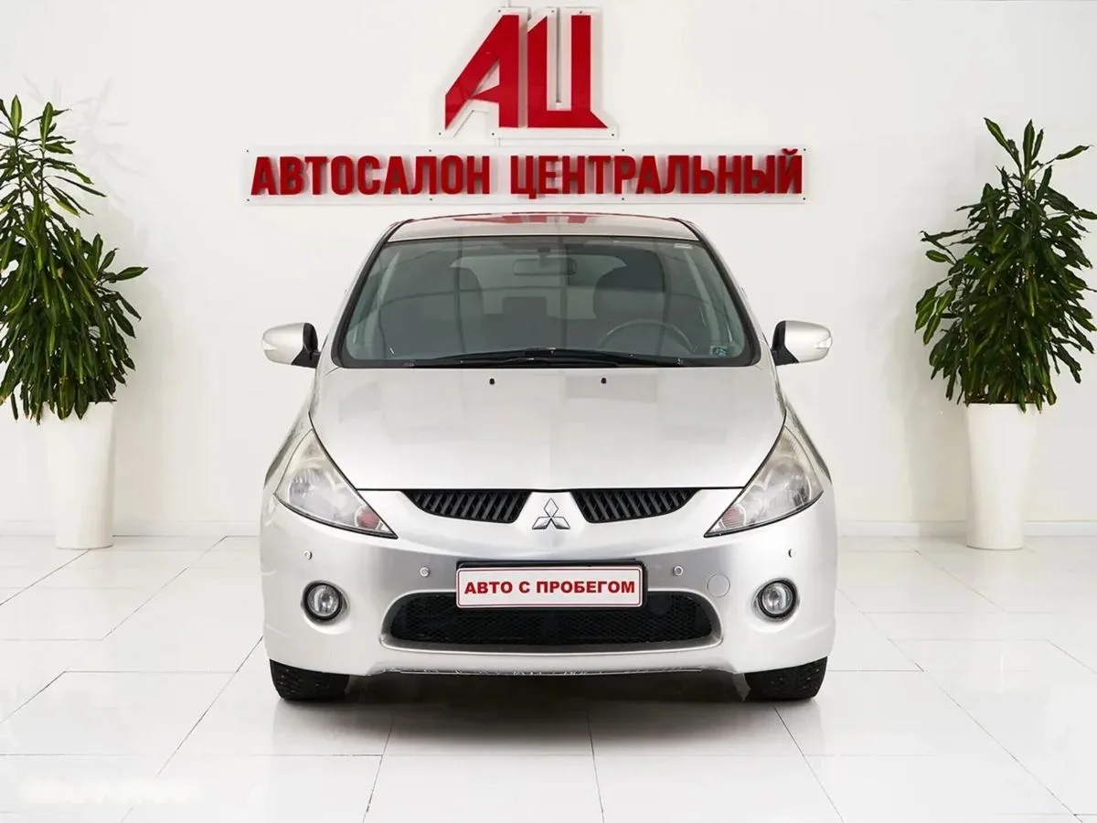 Mitsubishi Grandis I — фото 2