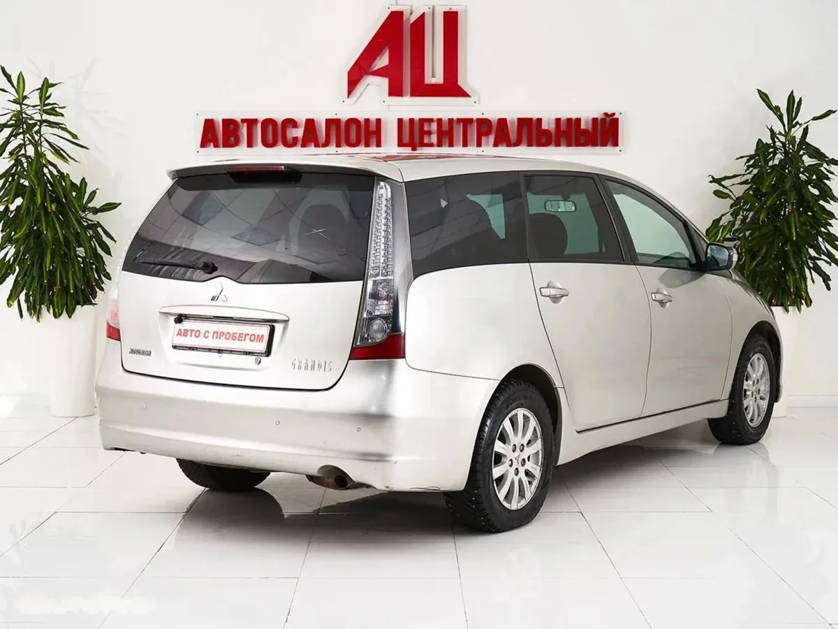 Mitsubishi Grandis I — фото 4