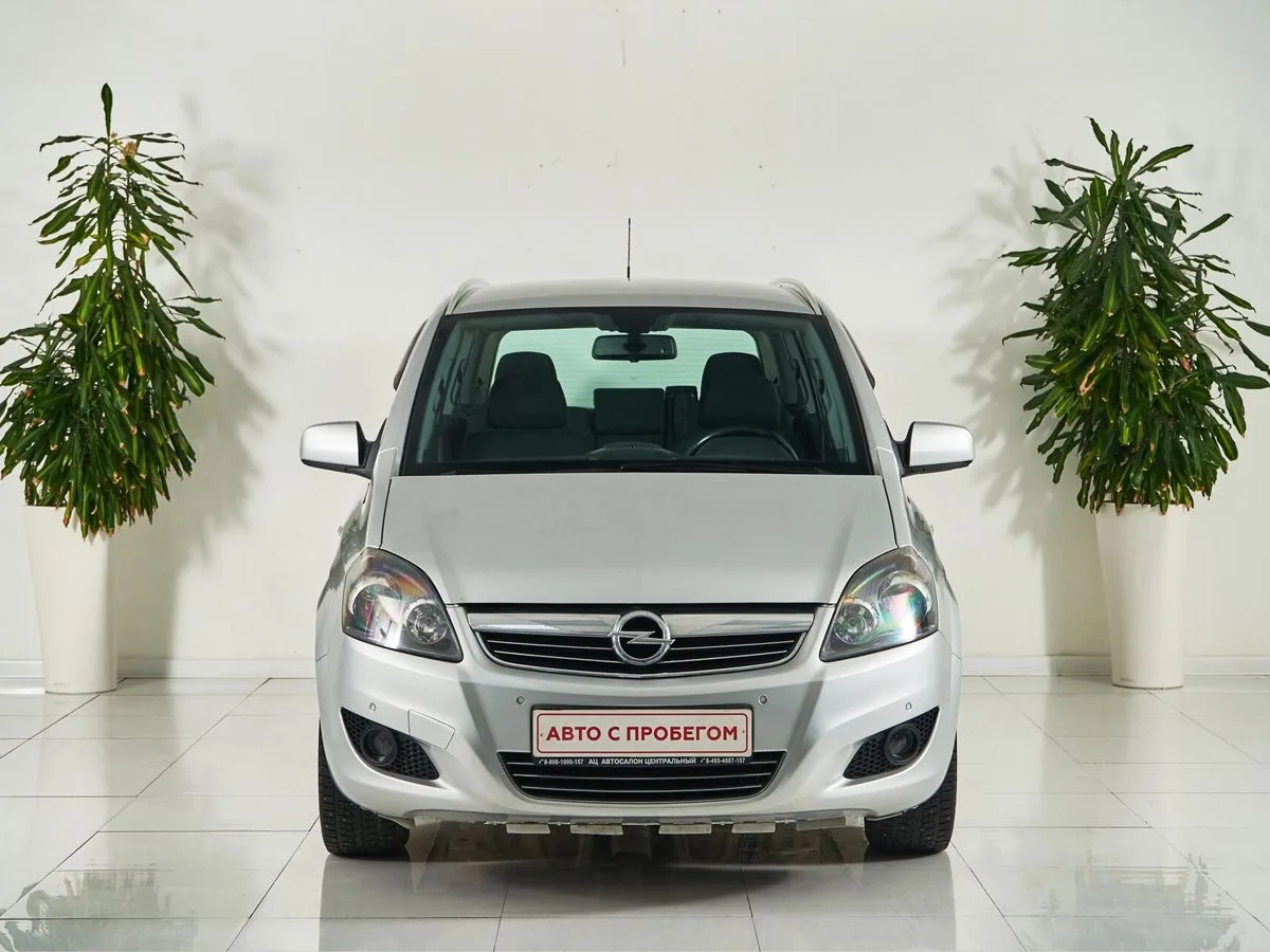 Opel Zafira B Рестайлинг — фото 2