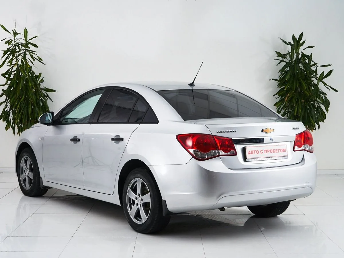 Chevrolet Cruze I Рестайлинг · LS — фото 4