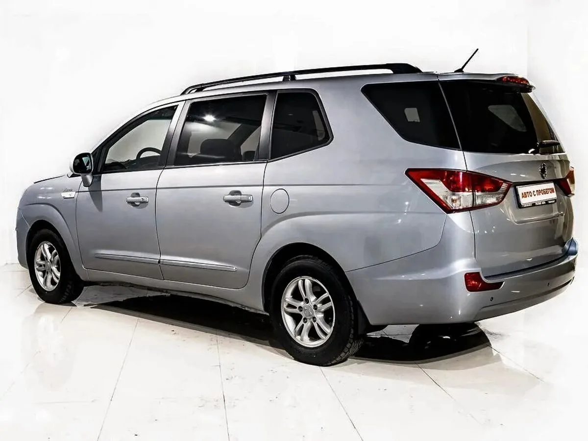 SsangYong Rodius II — фото 4