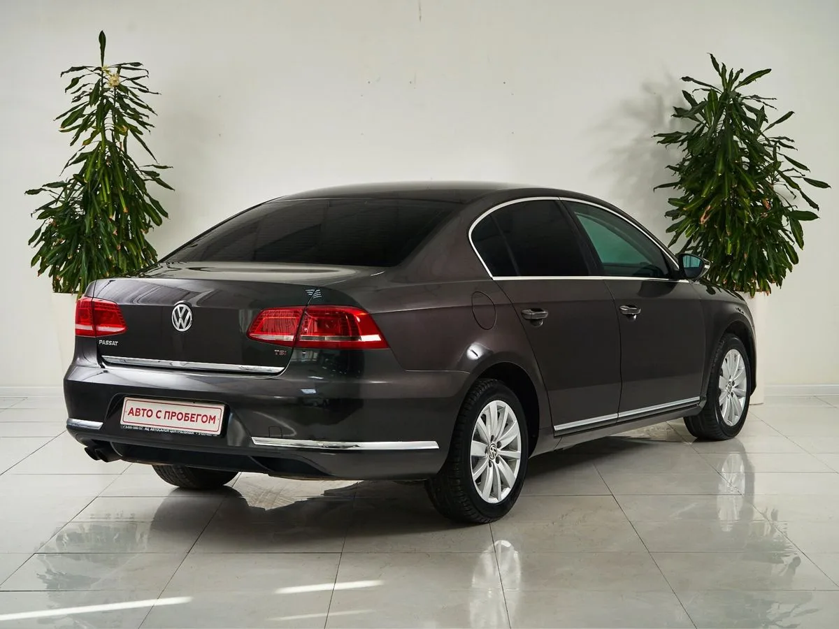 Volkswagen Passat B7 — фото 5