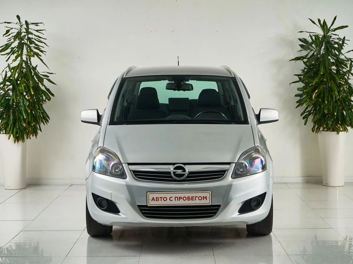 Opel Zafira B Рестайлинг — фото 2