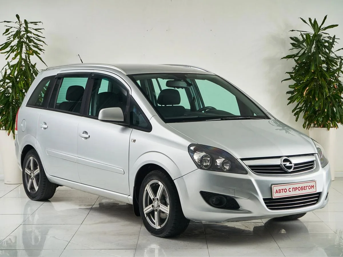 Opel Zafira B Рестайлинг — фото 3