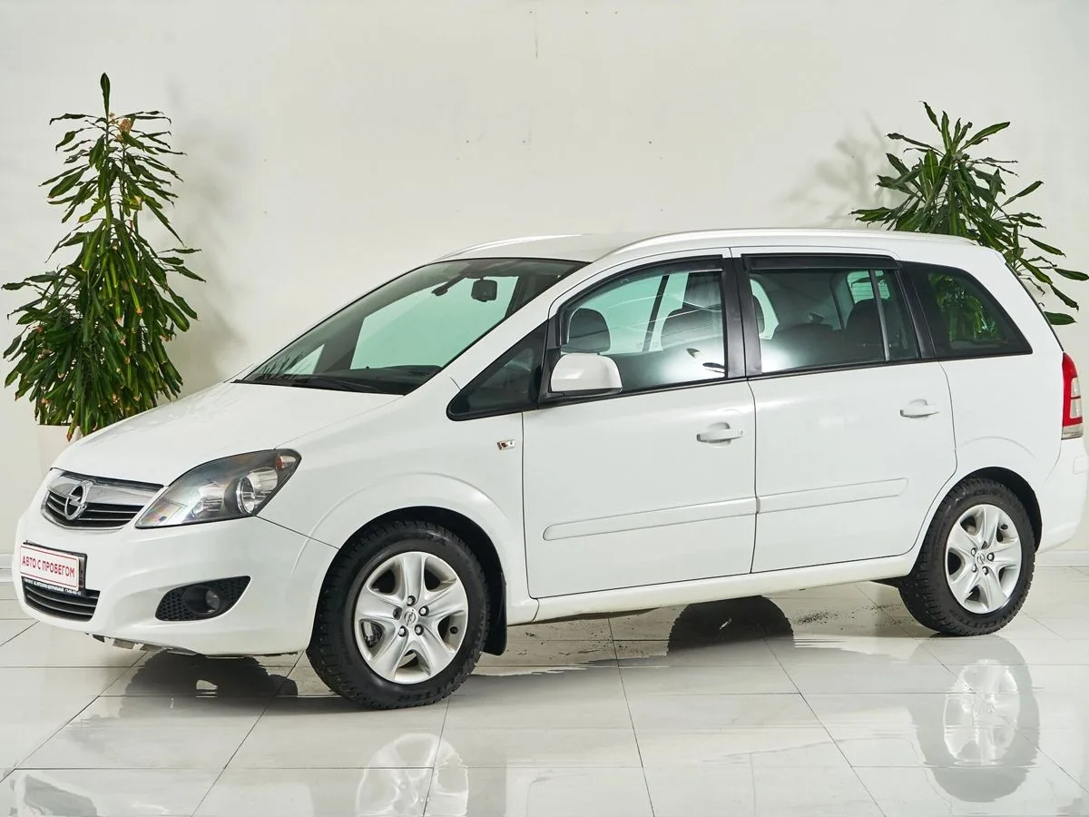 Opel Zafira B Рестайлинг
