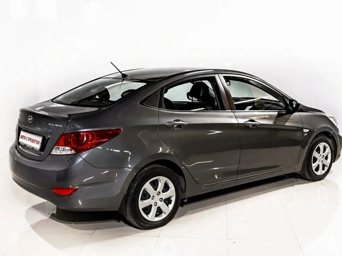 Hyundai Solaris I — фото 2