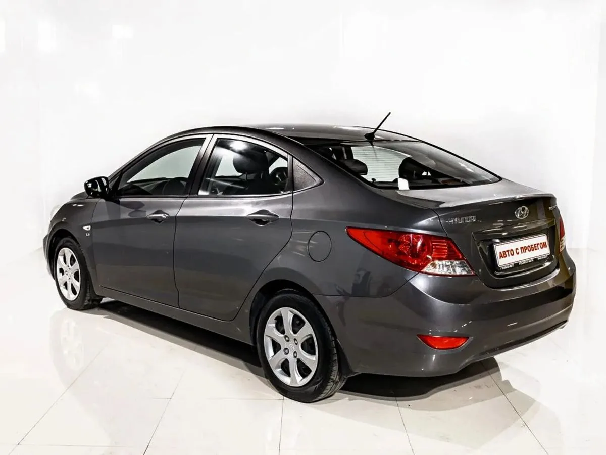 Hyundai Solaris I — фото 4