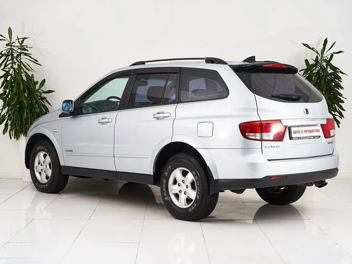 SsangYong Kyron I Рестайлинг — фото 4