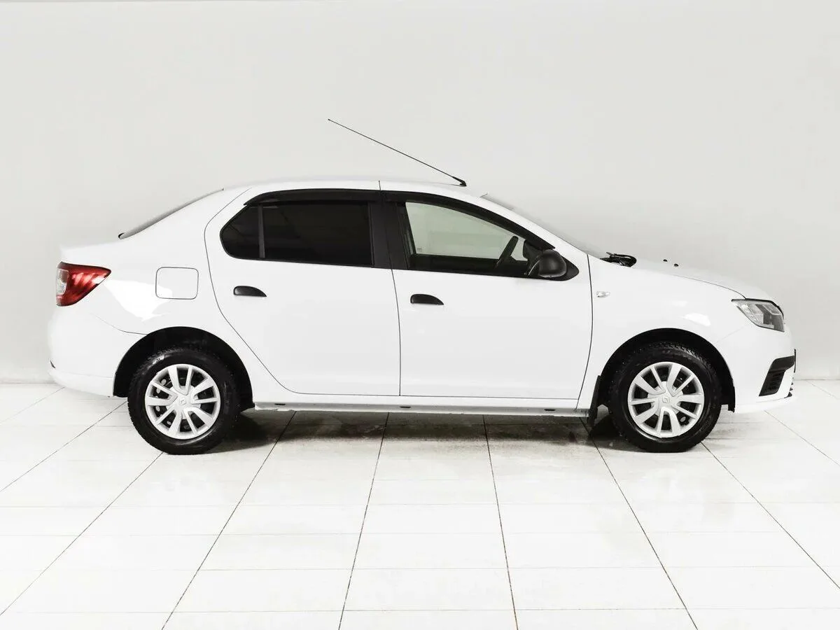 Renault Logan II Рестайлинг — фото 5