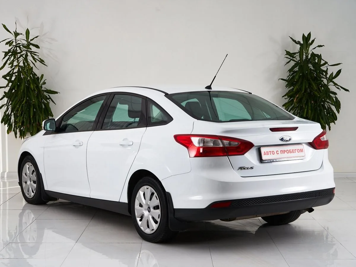 Ford Focus III — фото 4