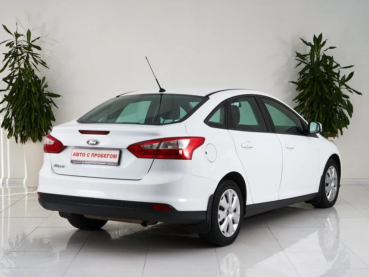 Ford Focus III — фото 5