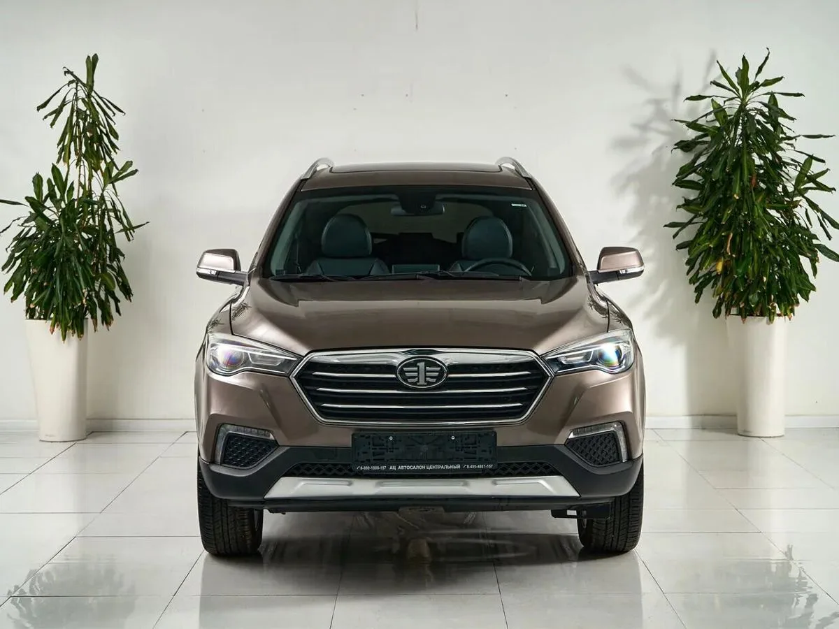 FAW Besturn X80 I Рестайлинг · Luxury — фото 2