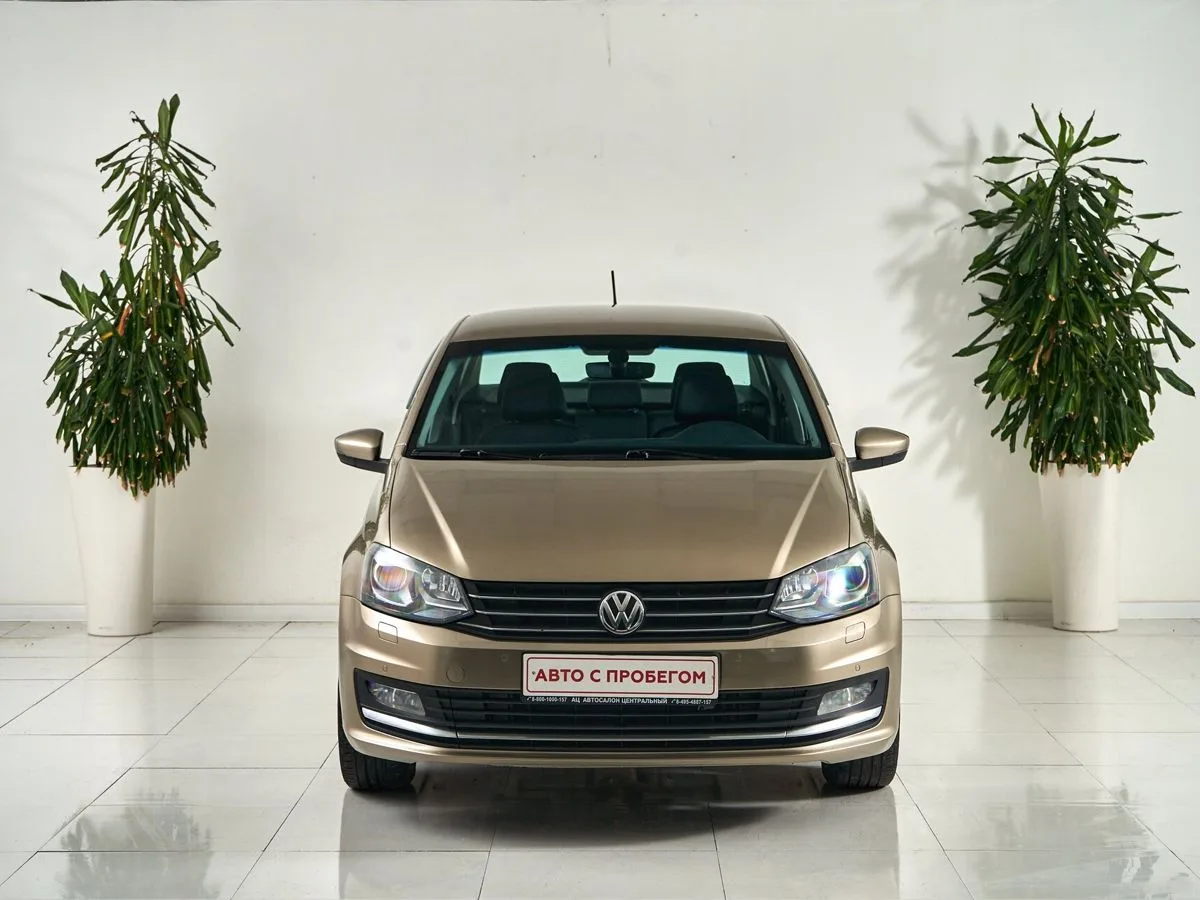 Volkswagen Polo V Рестайлинг · Highline 15-18 — фото 2