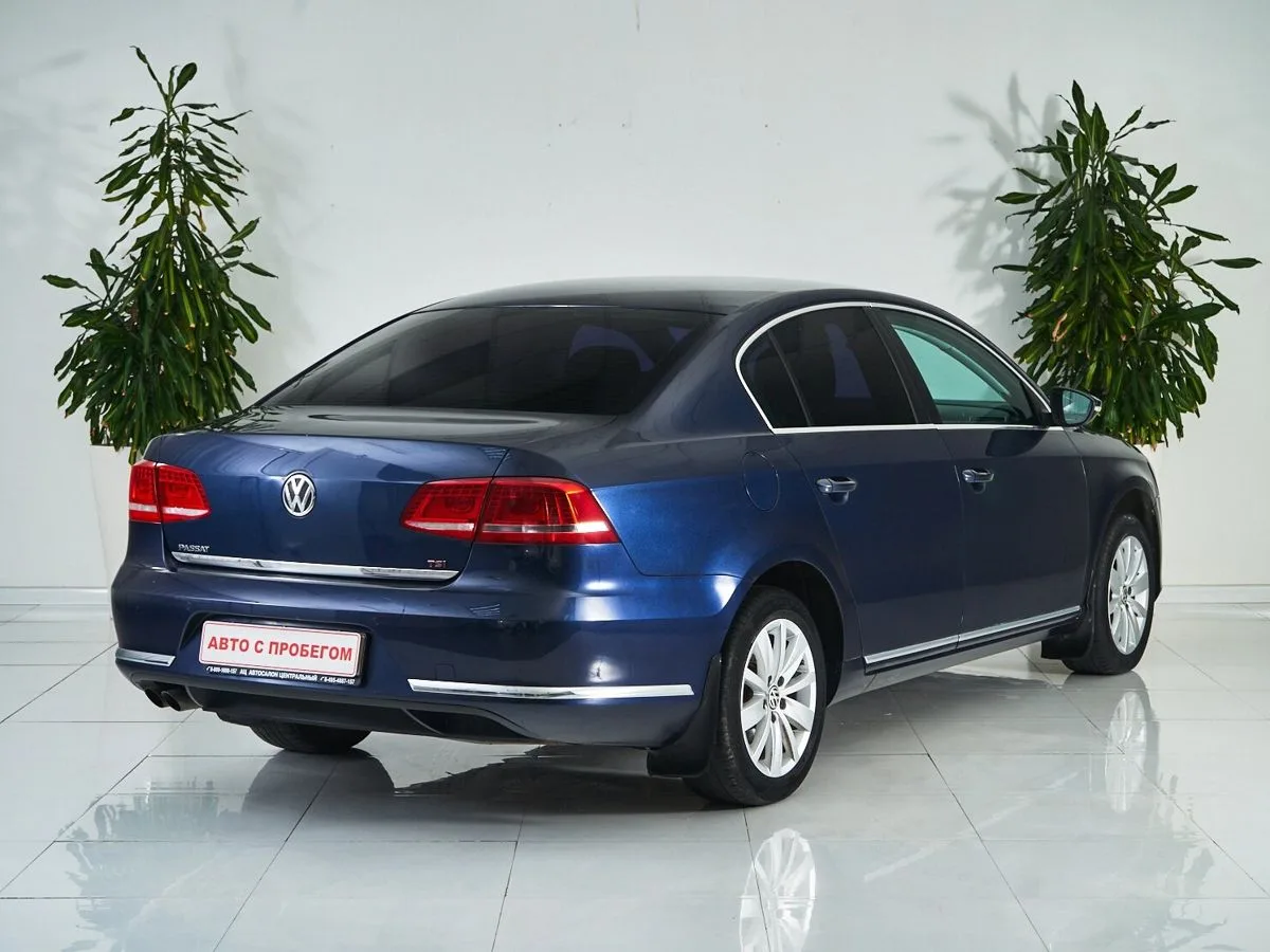 Volkswagen Passat B7 · Highline — фото 5