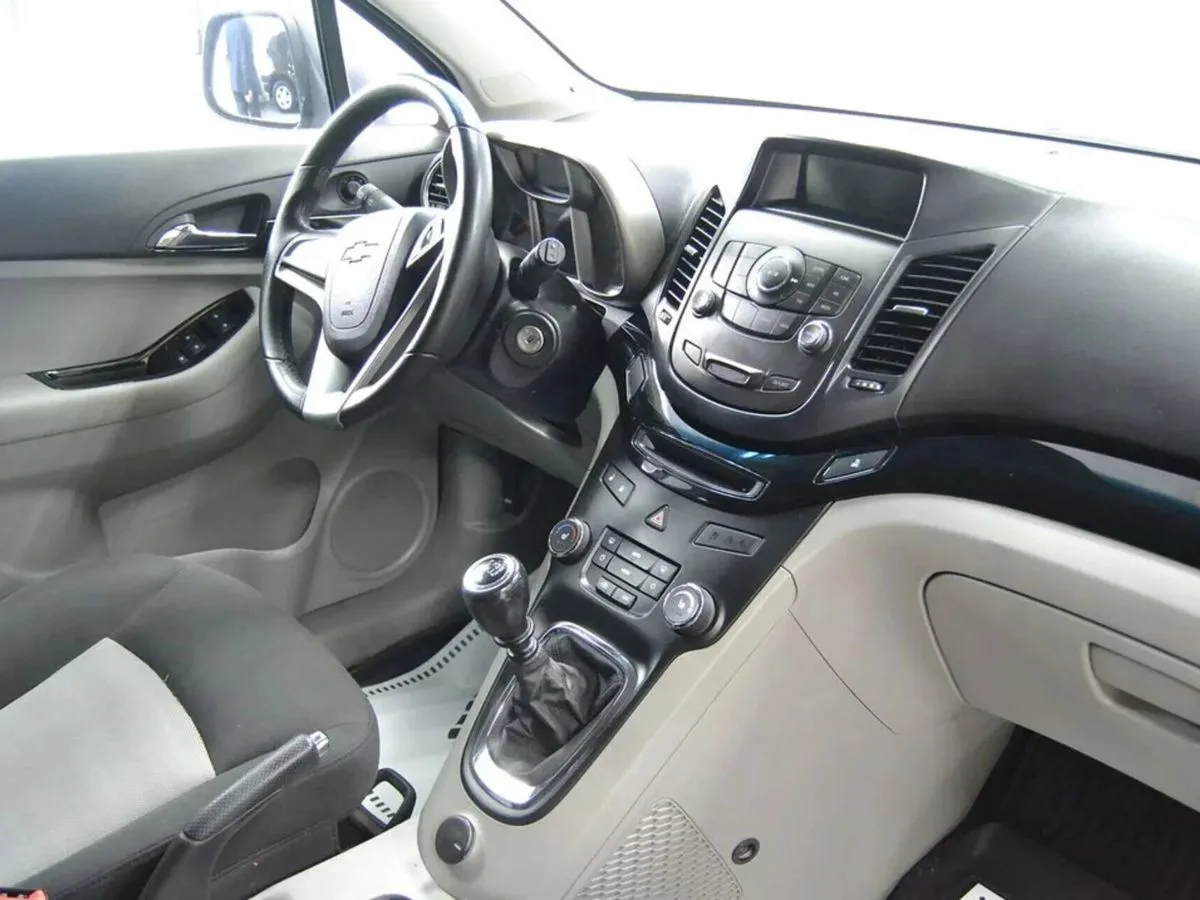 Chevrolet Orlando I · LS — фото 5