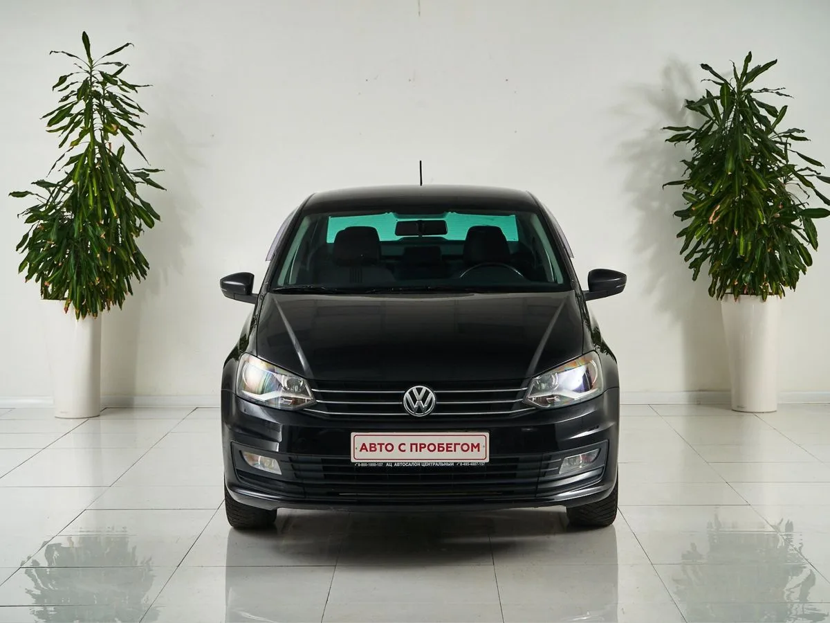 Volkswagen Polo V Рестайлинг — фото 2