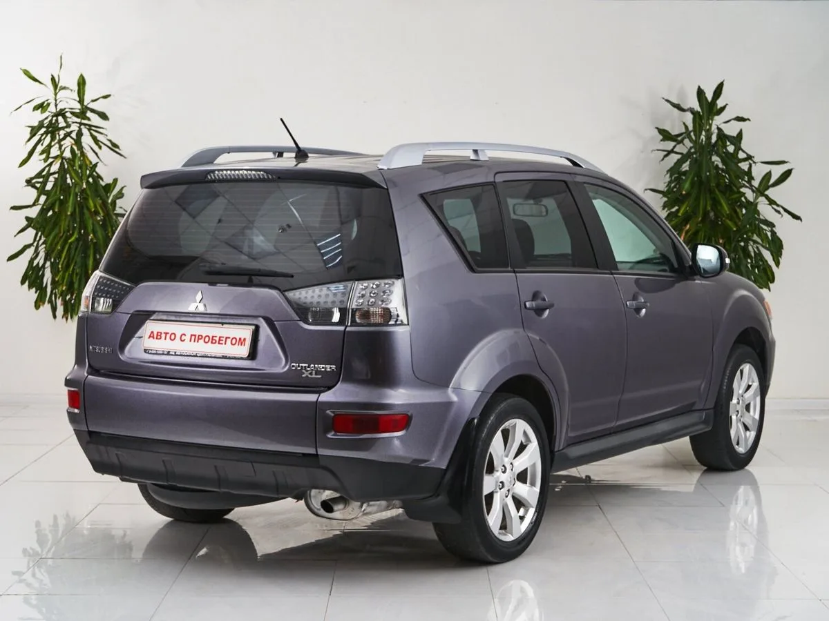 Mitsubishi Outlander II Рестайлинг — фото 5