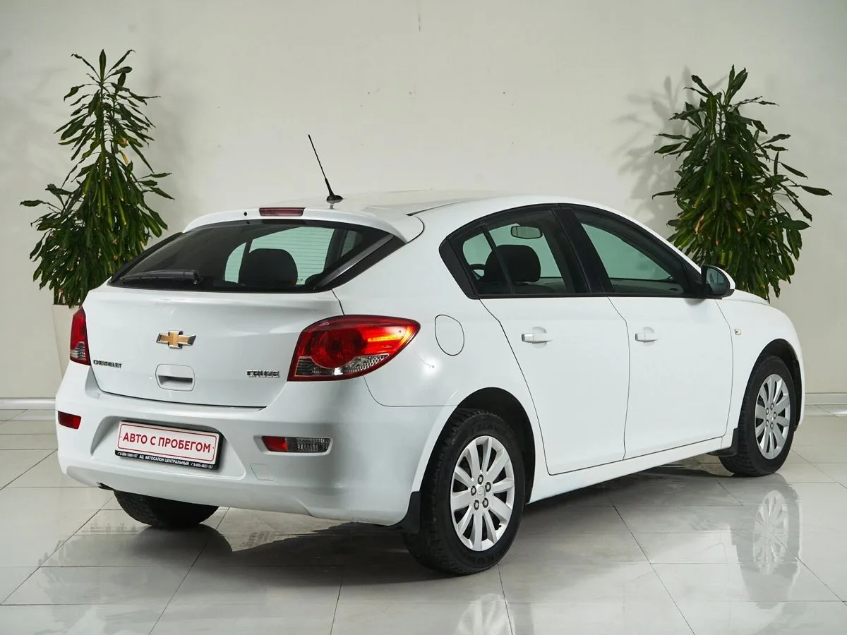 Chevrolet Cruze I Рестайлинг — фото 5