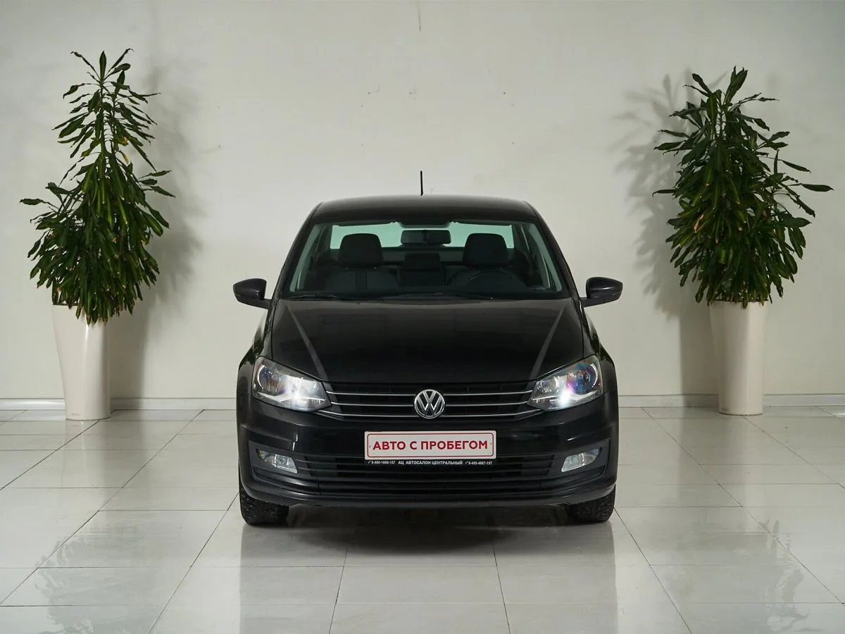 Volkswagen Polo V Рестайлинг — фото 2