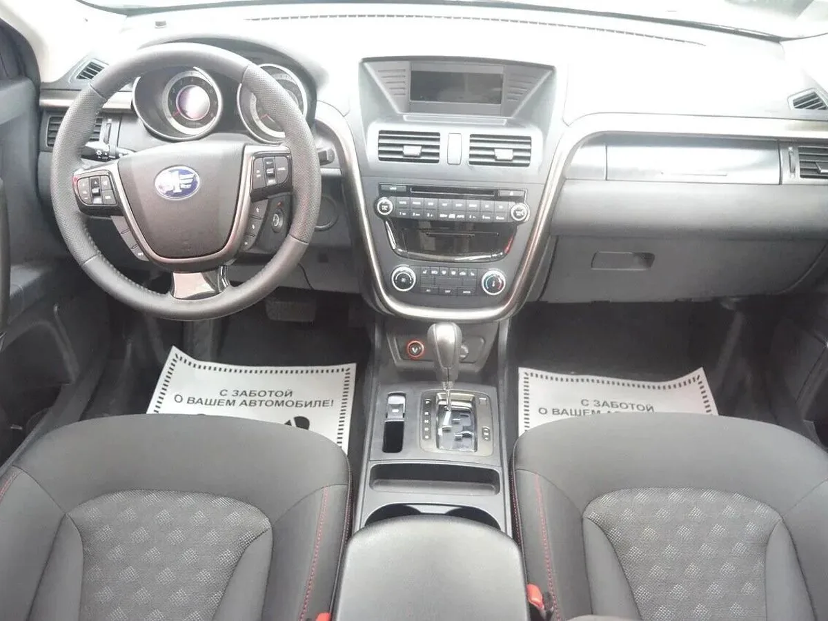 FAW Besturn X80 I — фото 4