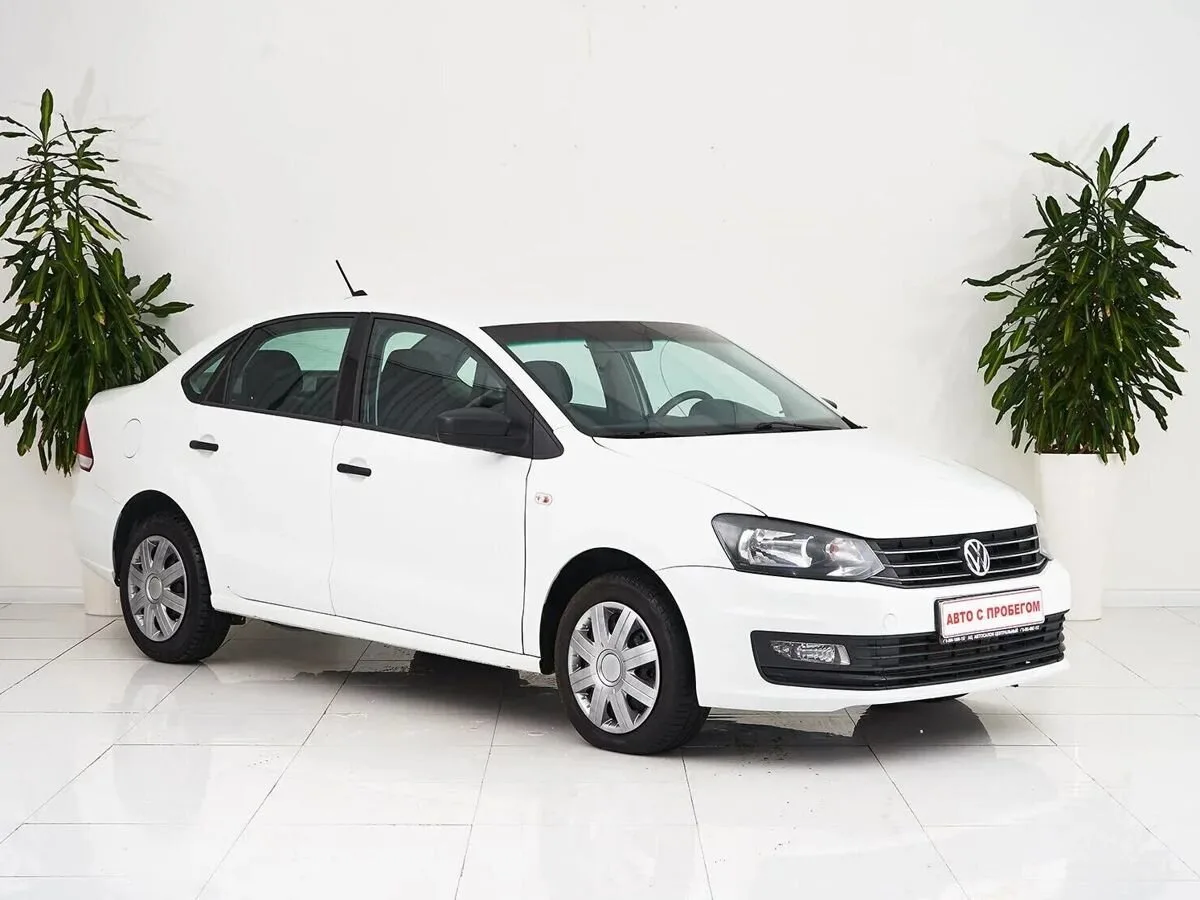 Volkswagen Polo V Рестайлинг · Highline 15-18 — фото 3