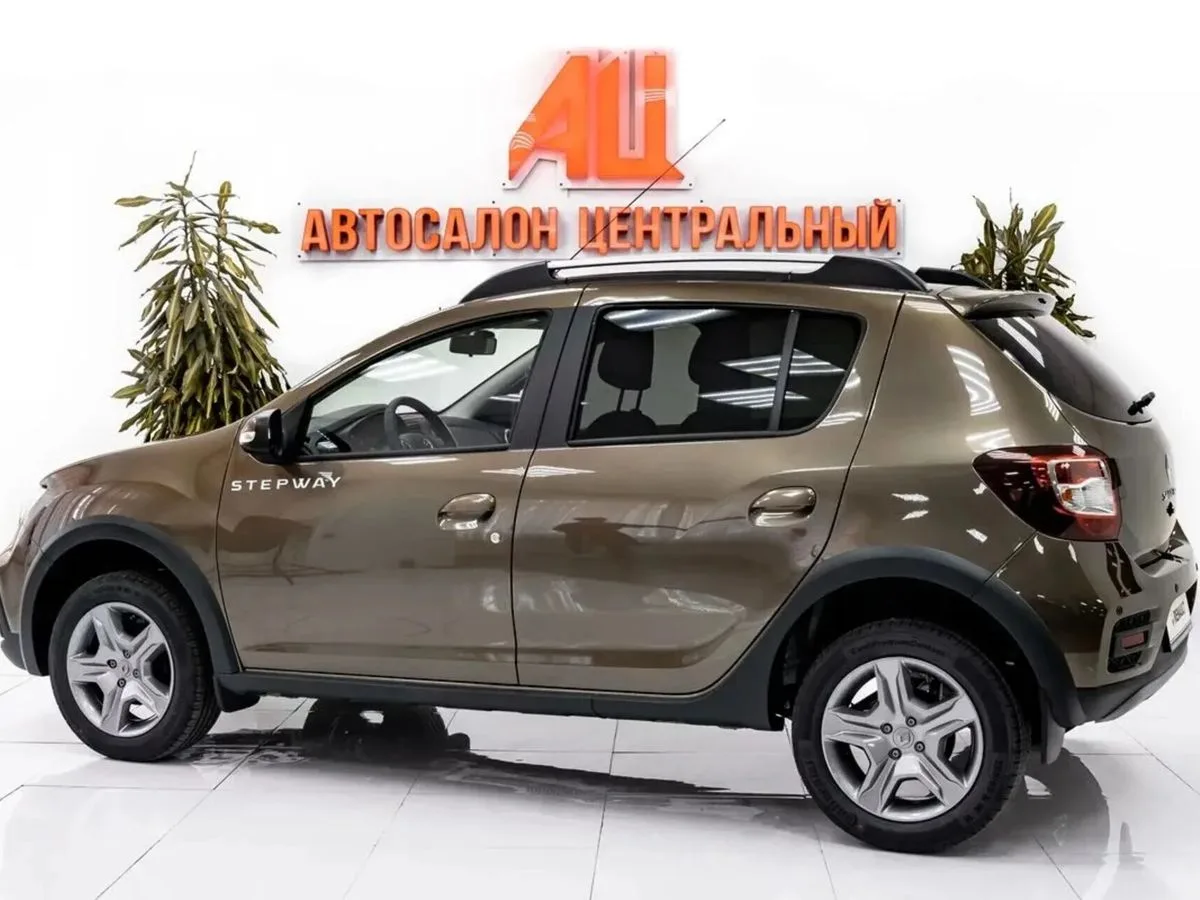 Renault Sandero II Рестайлинг · Life — фото 4
