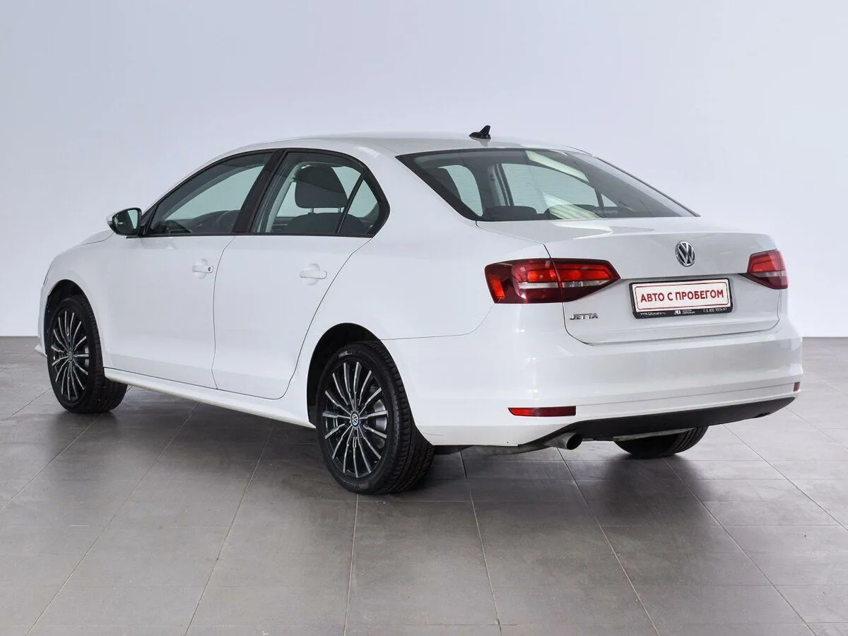 Volkswagen Jetta VI Рестайлинг — фото 3