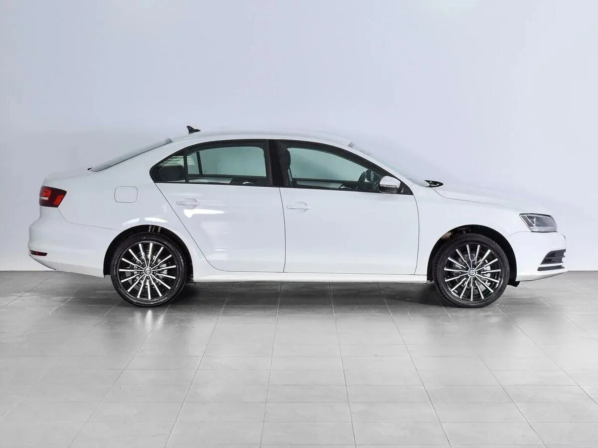 Volkswagen Jetta VI Рестайлинг — фото 5