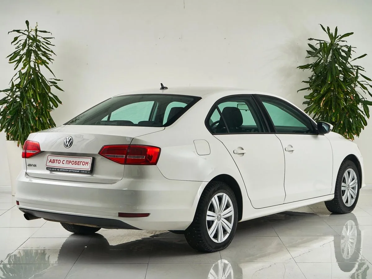 Volkswagen Jetta VI Рестайлинг — фото 5